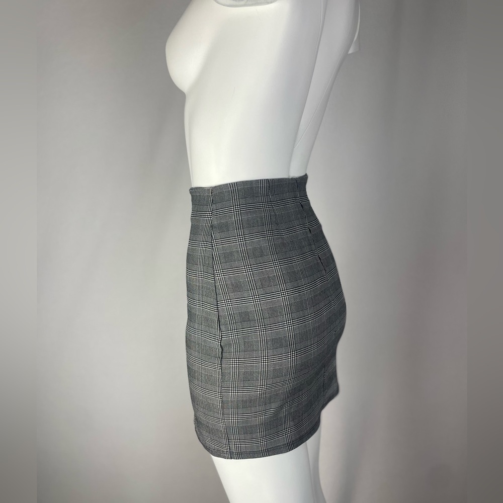 Windsor Gray Checkered Pencil Skirt